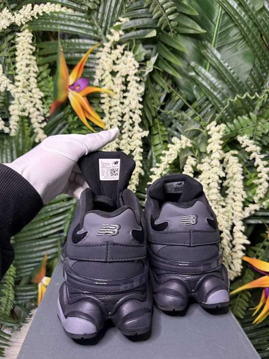 New Balance 9060 Triple Black (36-44 размер)