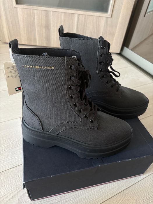 Botine de dama Tommy Hilfiger din denim noi