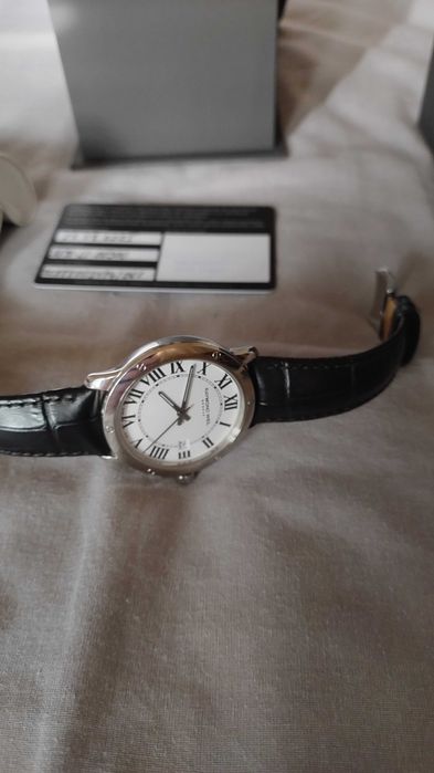 Часовник Raymond Weil