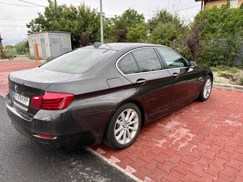BMW Seria 5 F10/520d/Automat/4 Butoane