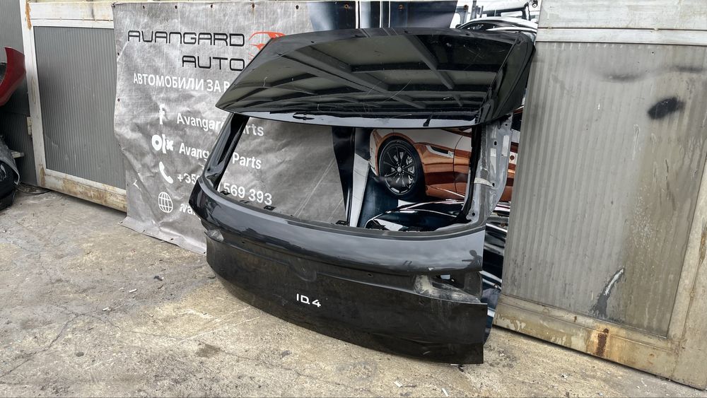 Volkswagen ID4 багажна врата