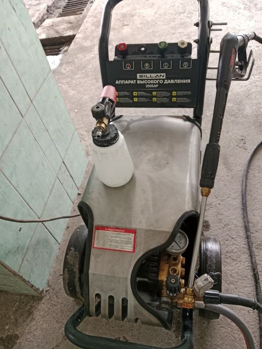 Продам аппарат для мойки машин