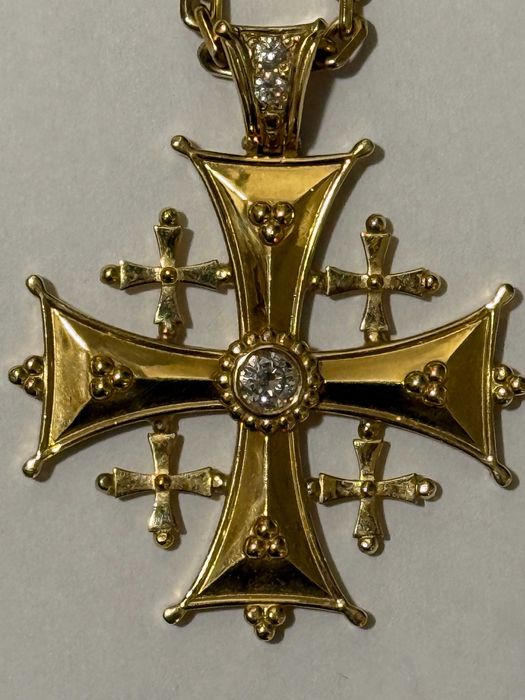 Cruce Ierusalim din aur de 18k cu lanț