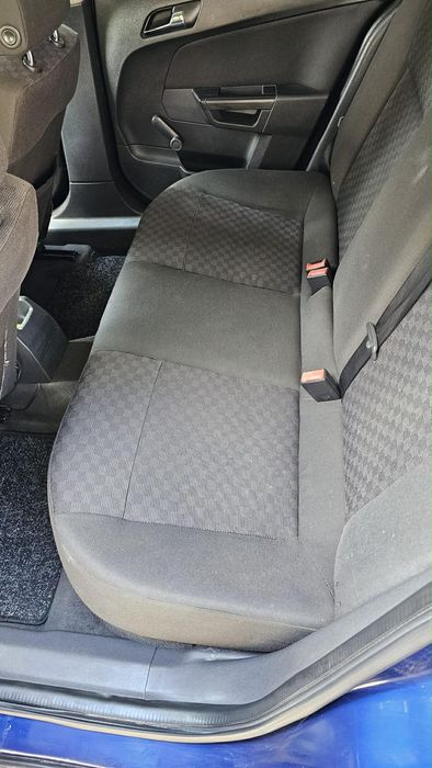 Vand opel astra h1.7cdti an 2006 acte valabile fiscal pe loc masina intretinuta