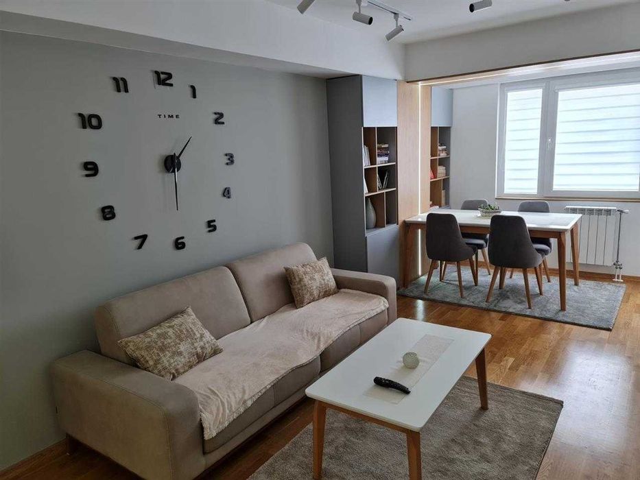 Дава се под наем Двустаен апартамент в Бургас, Лазур - 67 кв.м за 183.6 € - Снимка #1