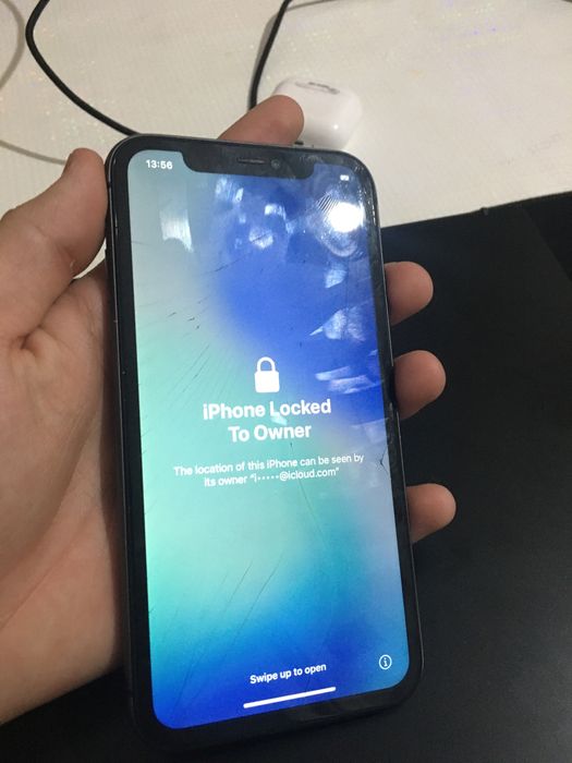 Продам айфон 11 заблокированный