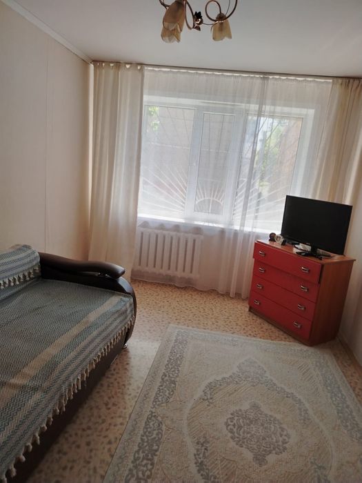 Продам 1 комн квартиру в г. Аксу