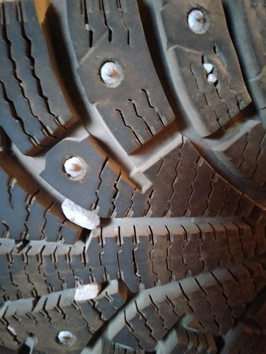 Продам зимнюю резину