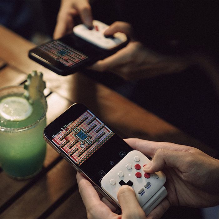 8Bitdo Flippad Геймпад за телефон