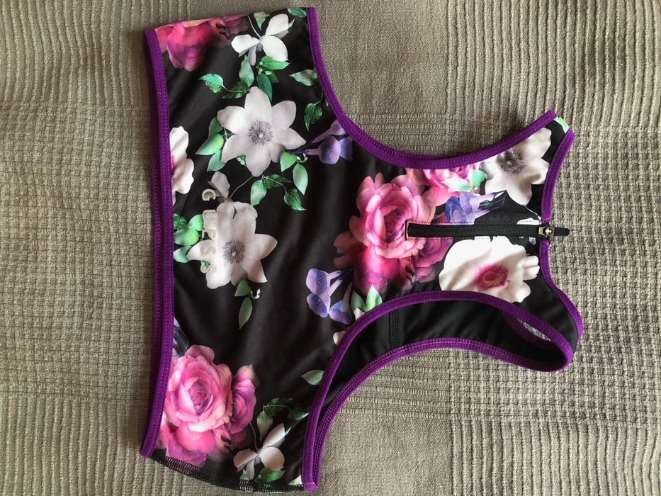 Top GUESS marimea M