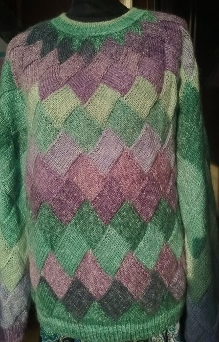 Джемпер энтрелак связанный вручную