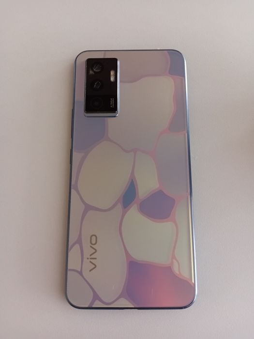 Обменяю 2 телефона на айфон