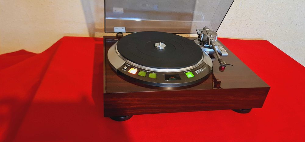 Denon DP-57L Servo-Controlled Direct-Drive Turntable