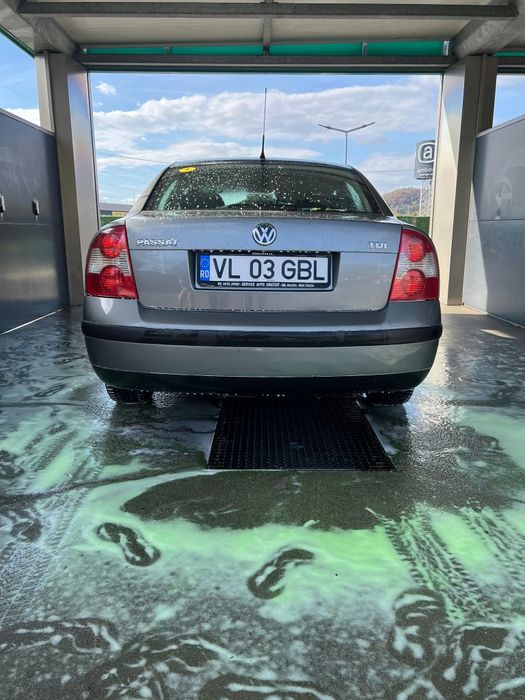 VOLKSWAGEN Passat 2003 — imagine 2