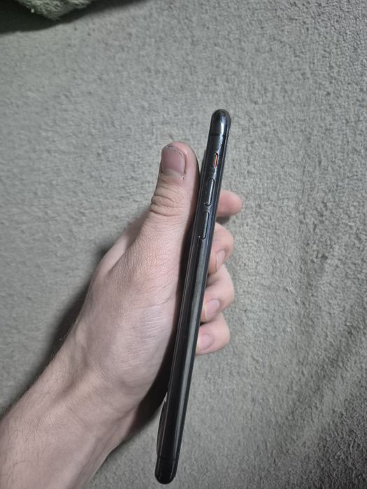 Продам айфон 11 про макс