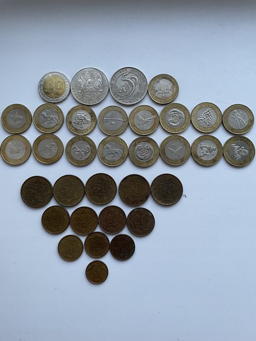 Продам юбилейные монеты. .