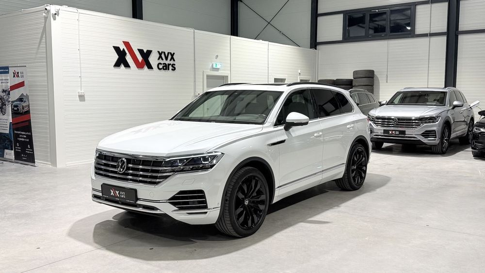 Volkswagen Touareg VW Touareg eHybrid Masaj Ventilatie Panoramic IQ Light Keyless Carlig