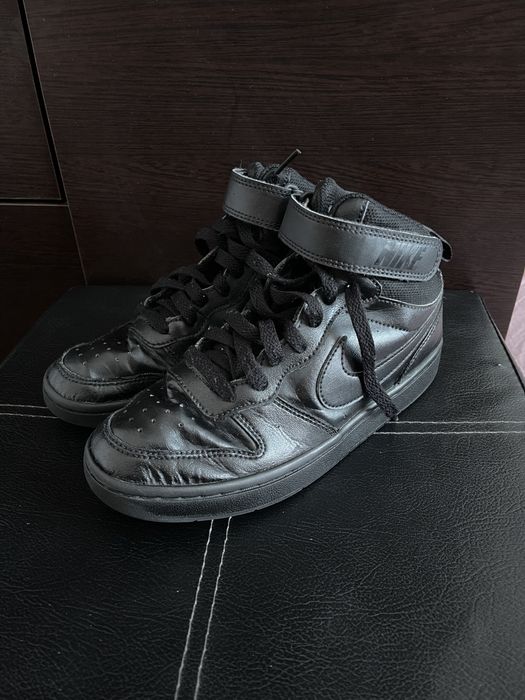 Adidași Nike High, marime 36.5 • Negri • Stare foarte bună