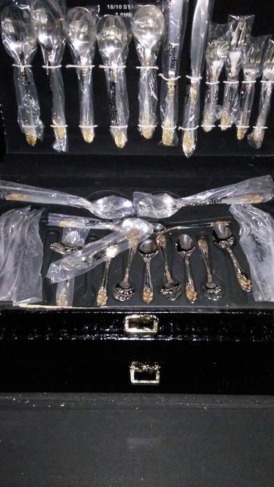 Набор столовый новый