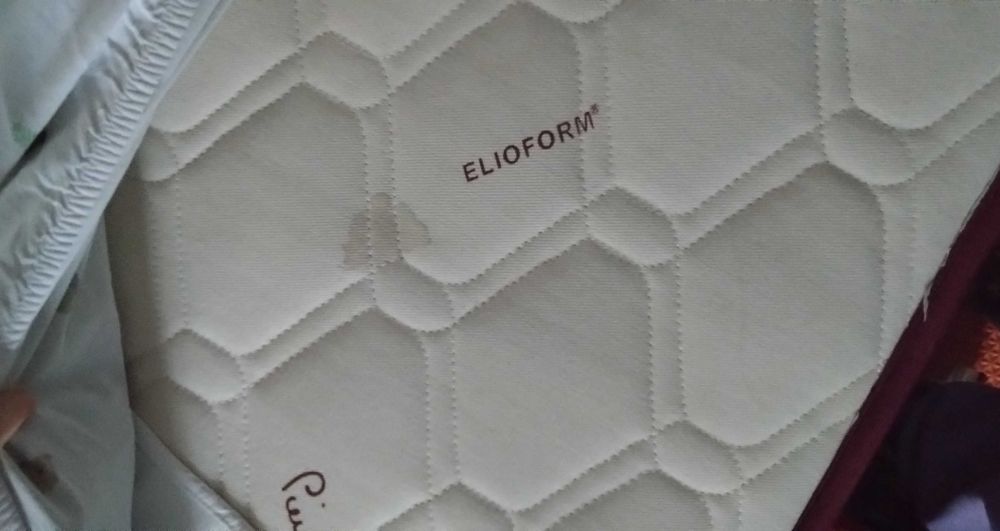 Кошара  Lionelo Thomi с матрак