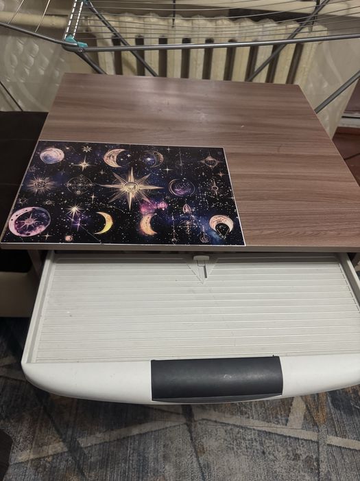 Продам стол компьютерный