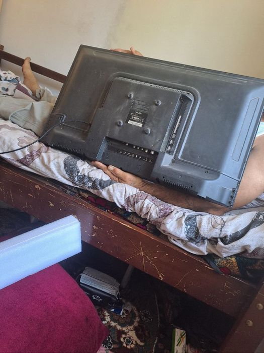 Televizor 32 tali