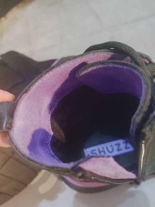 Продам демисезонные ботинки для девочки