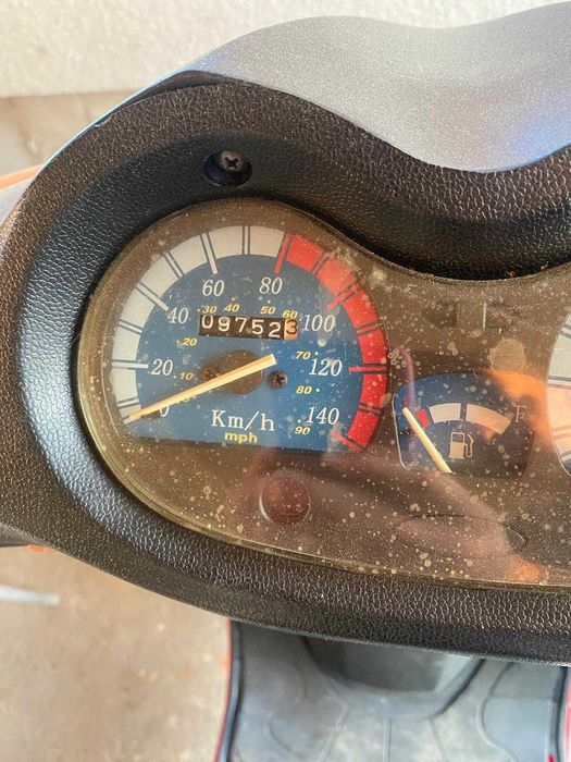 Vând scuter 125cc adus din Germania