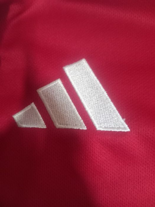 Фланелка на Ливърпул за сезон 25/26