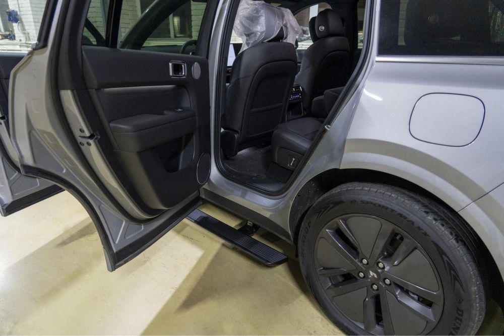 Выдвижные пороги Lixiang L6