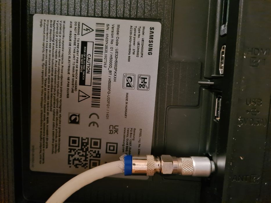 Vând TV Samsung în cutie