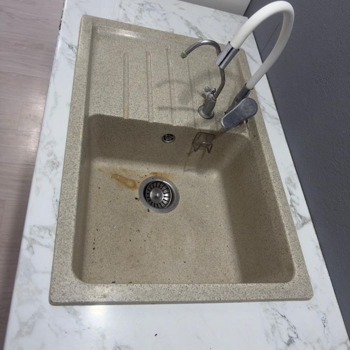 Столешница с раковиной