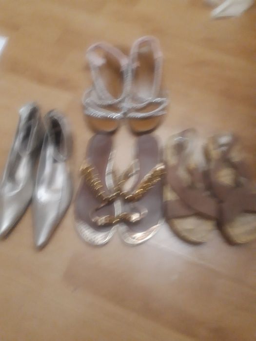 женская обувь модельная.