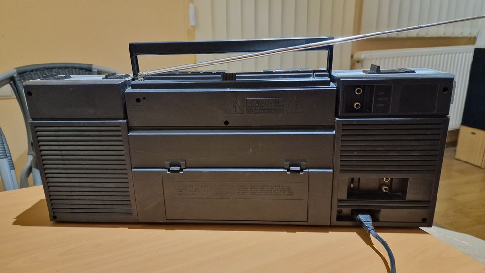 Радио касетофон Philips