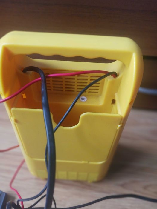 Автоматично трансформаторно зарядно за акумулатори