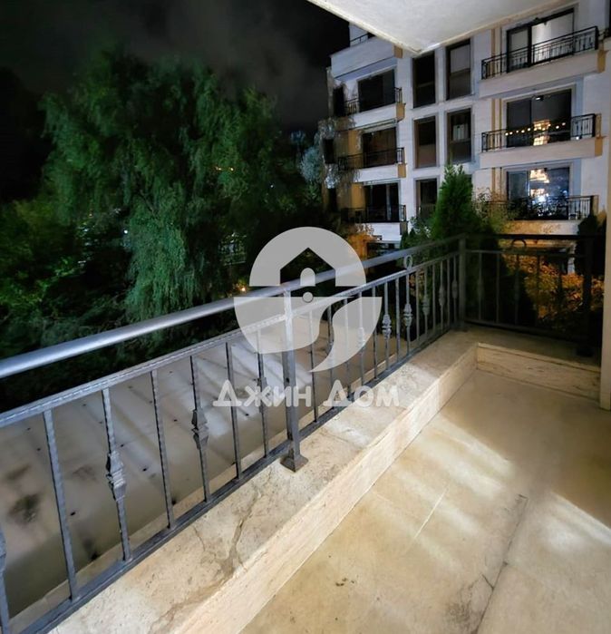 Просторен тристаен апартамент в к-с „Амара“, к.к. Слънчев бряг