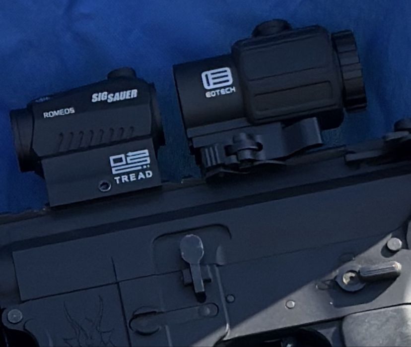 Se vinde Eotech magnifier 3x