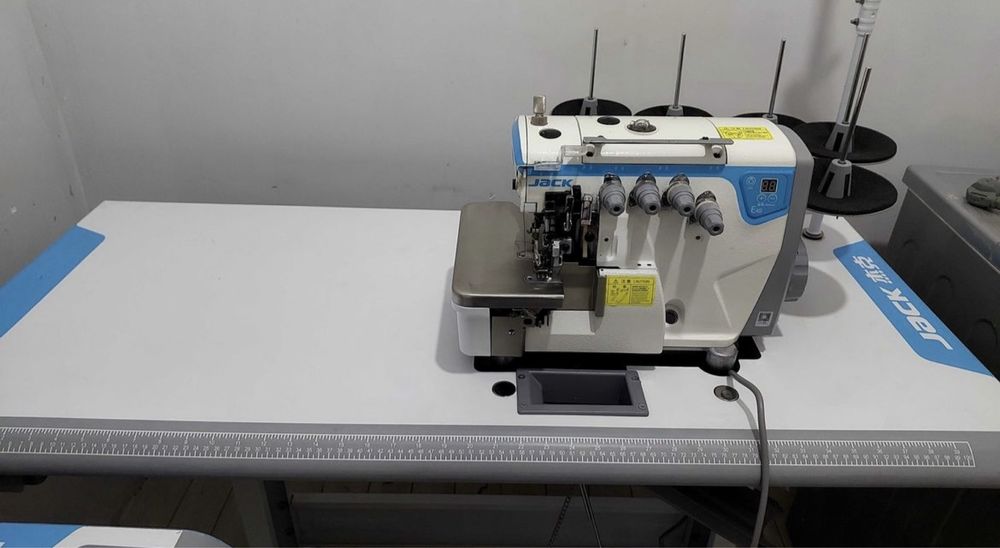 Швейная машинка