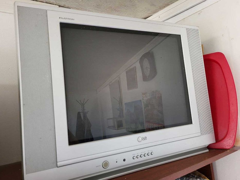 Продам телевизор