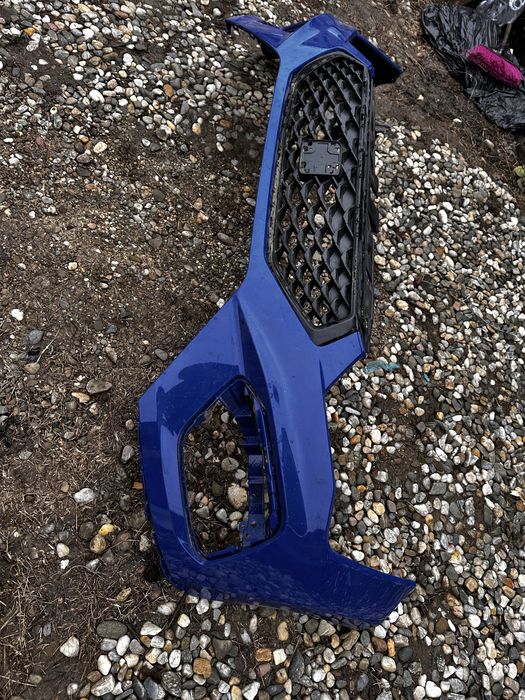 Bară față .grila radiator seat ateca.cod:575853654.M.
