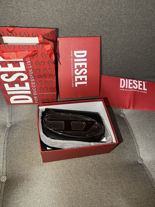 Geanta Diesel noua la cutie+accesorii
