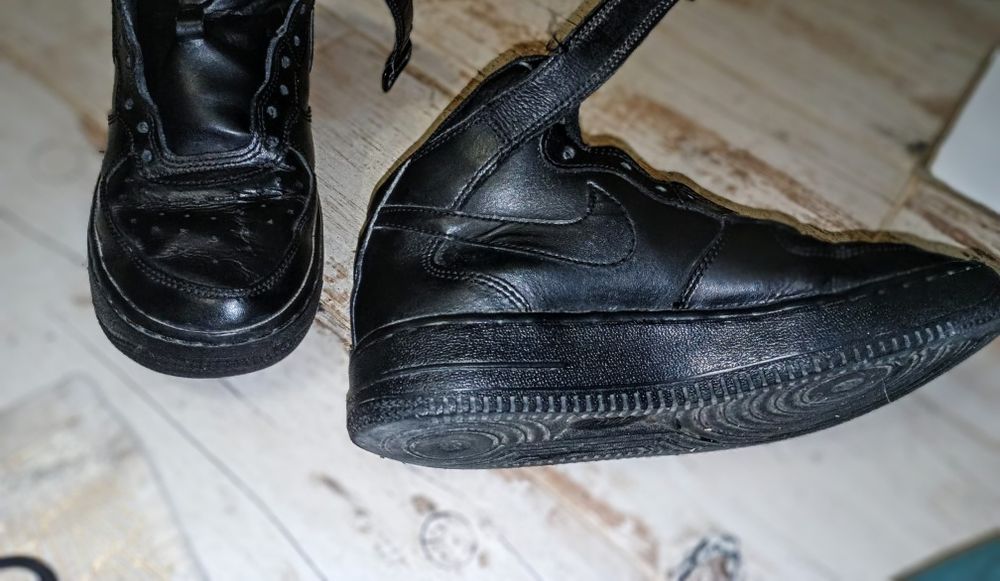 Nike Air Force 1 Mid Black