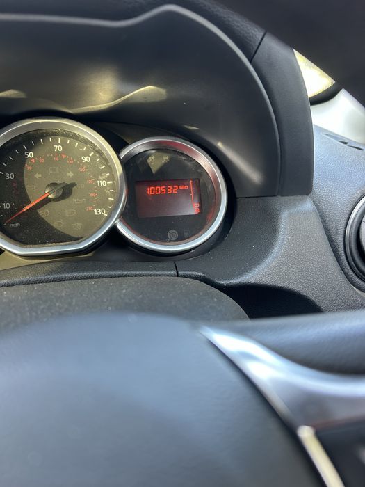 Bară față, capotă motor, trager , aripi Dacia Duster 2016