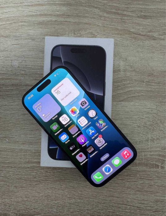 Продам iPhone 16 Pro 256GB