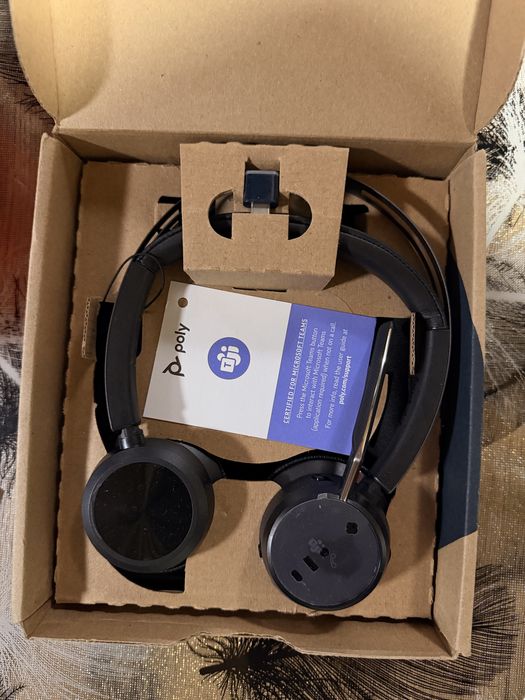 Vand Casti audio  Poly Voyager Focus 2 UC, USB-A
