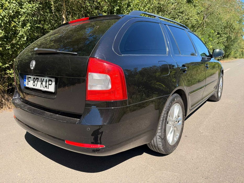 SKODA Octavia 2010 — imagine 2