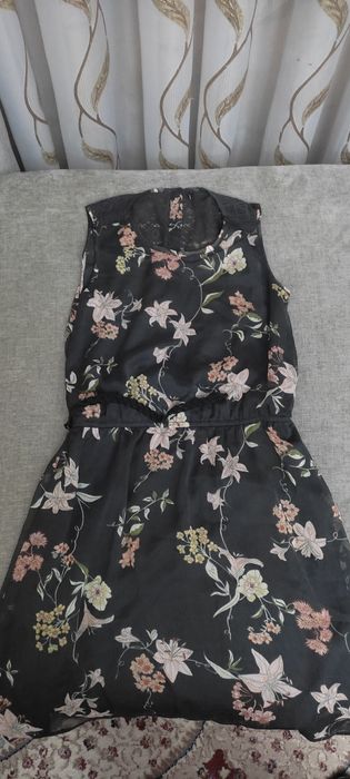 Платье для девочек есть много вариантов.