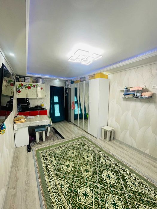 1 комн 3300  на 8 мик