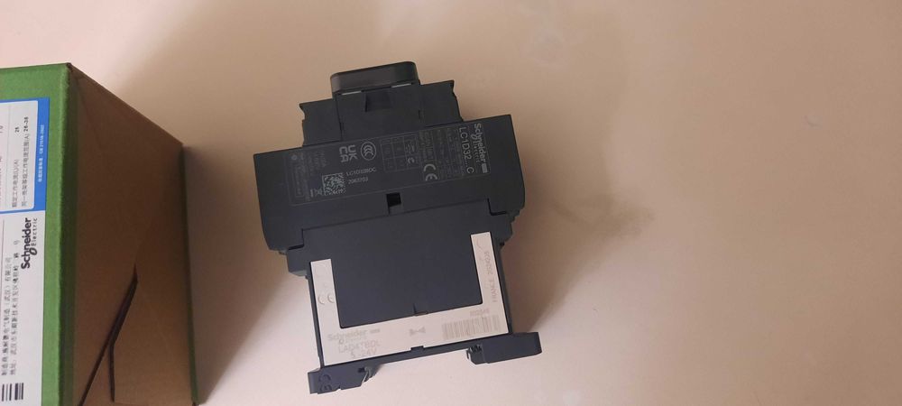 Контакторы Schneider Electric