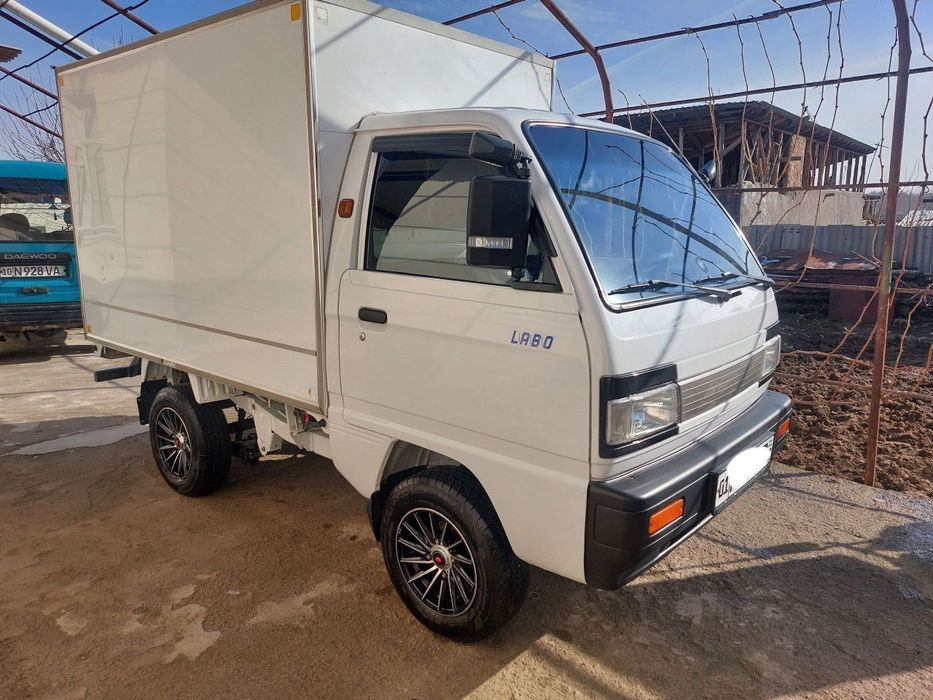 Labo sotiladi 6300$ kelishamz